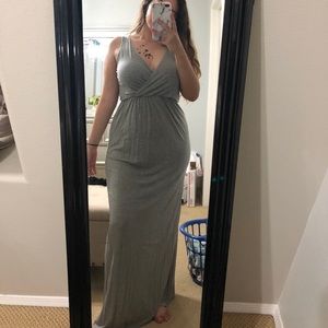 Flowy maxi grey sundress